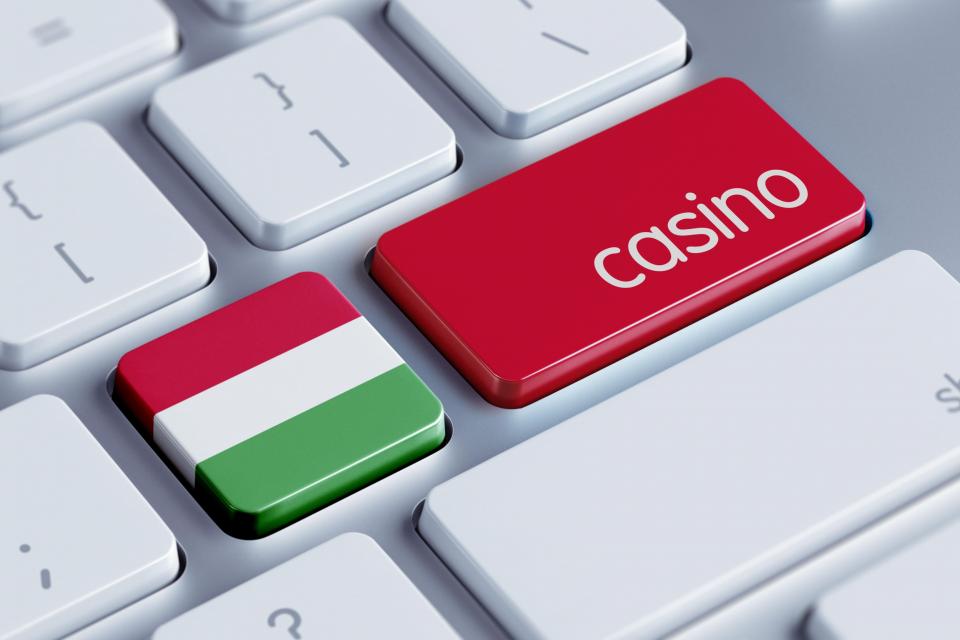 The Evolution of Casinos From Traditional Halls to Online Platforms The Evolution of Casinos From Traditional Halls to Online Platforms