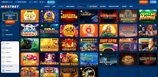 Experience the Real Casino Atmosphere with Online Convenience